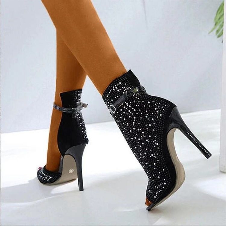 Đàn bà phong cách Giày cao gót Stiletto với màu đen trắng nâu